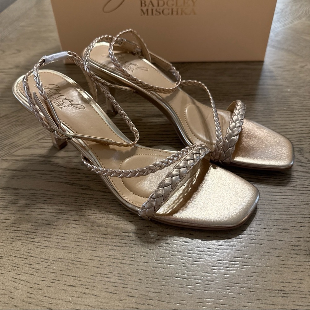 Jewel Badgley Mischka Helia Delicate Braided Sandal Size 6.5M, ROSE GOLD